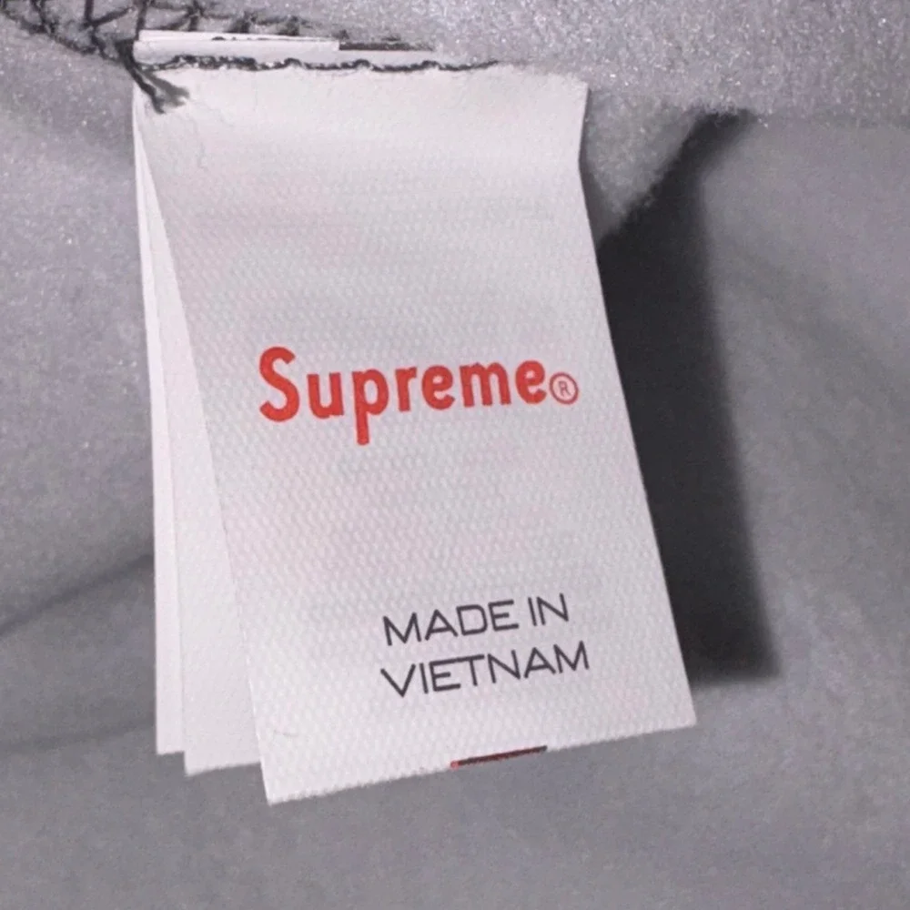 Supreme Heat Reactive Ski Mask Grey Balaclava Shiesty YN OS FW24H73 New with pkg